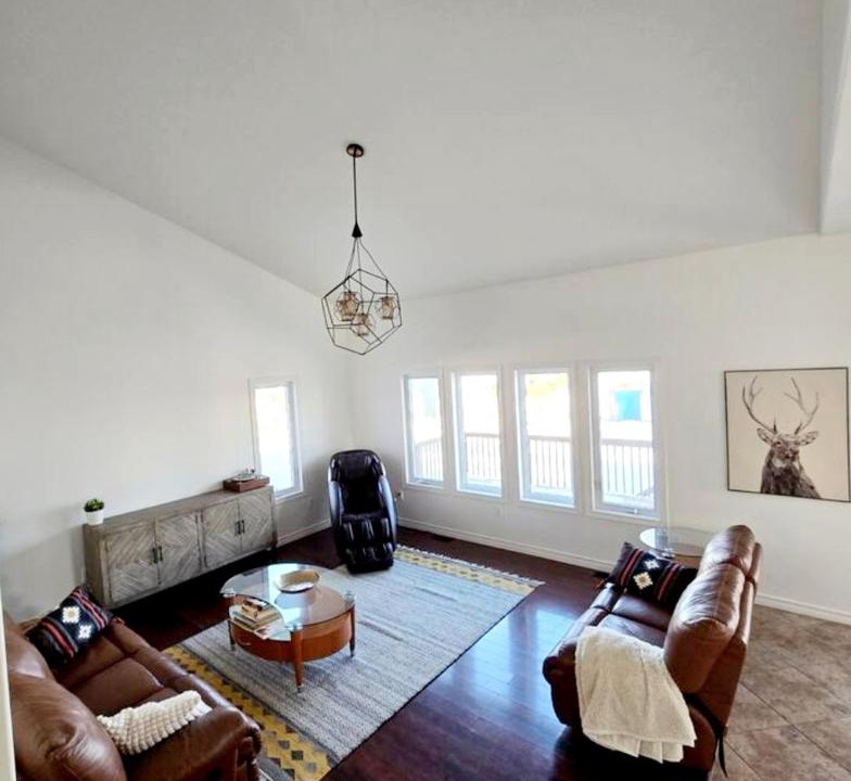 Photo of Livingroom in Wahnapitae First Nation