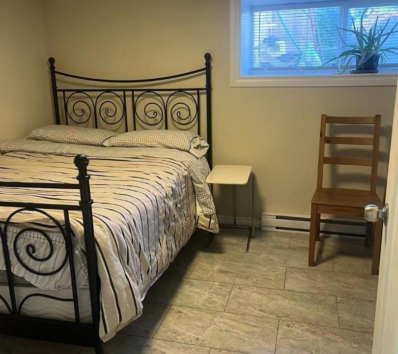 Photo of Bedroom in Esquimalt