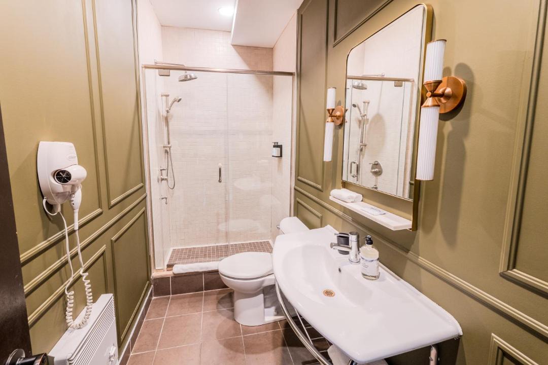 Photo of Bathroom in Latin Quarter