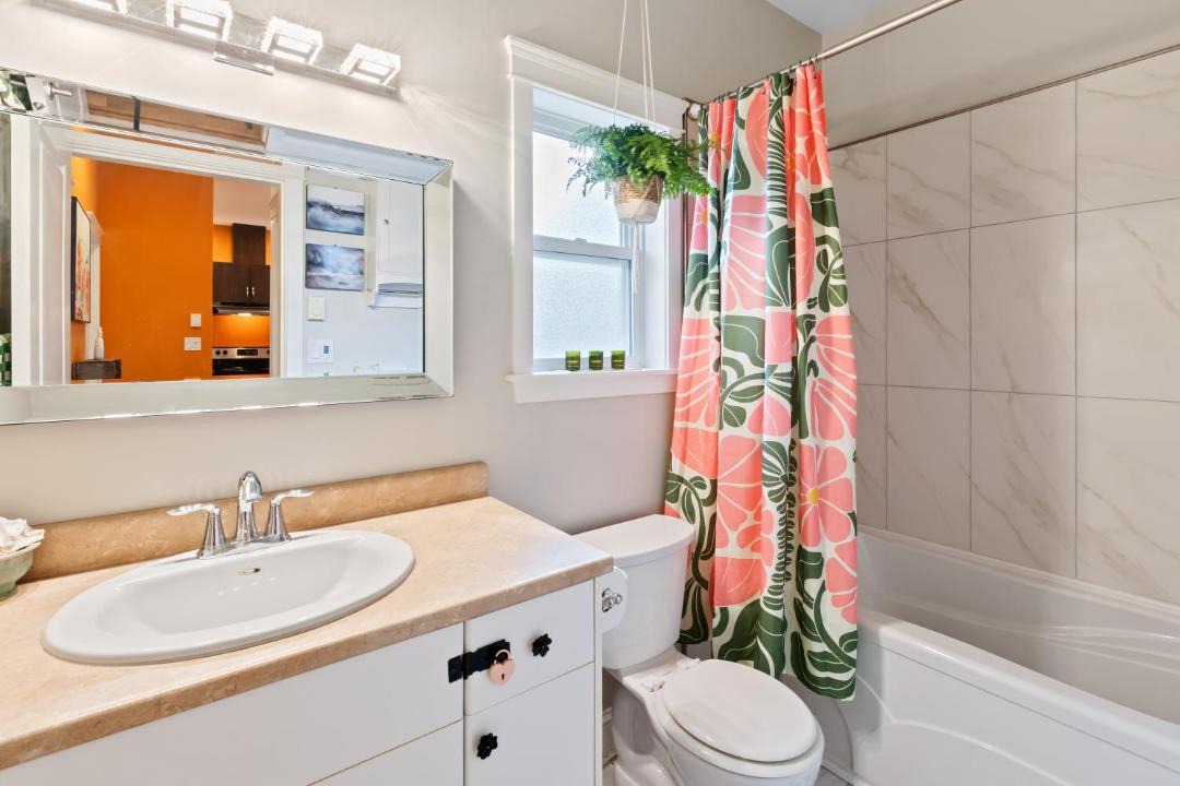 Photo of Bathroom in Courtenay