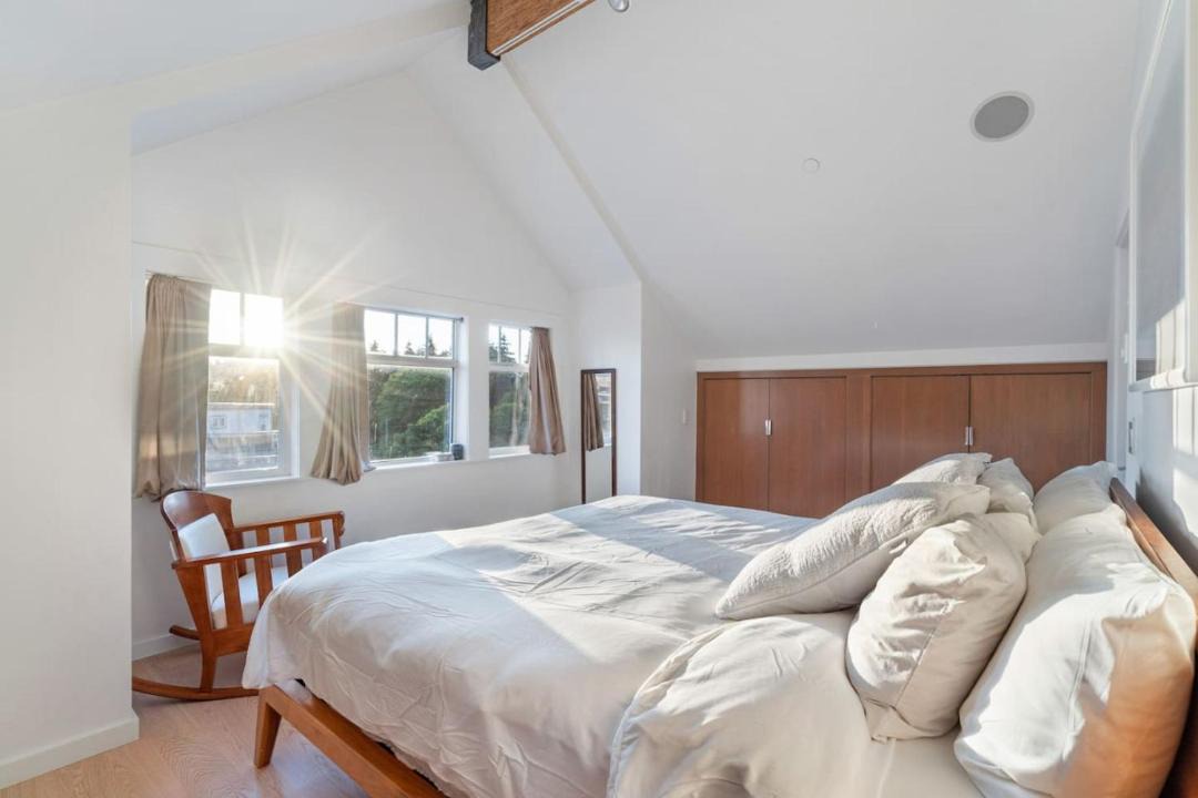 Photo of Bedroom in Fairview