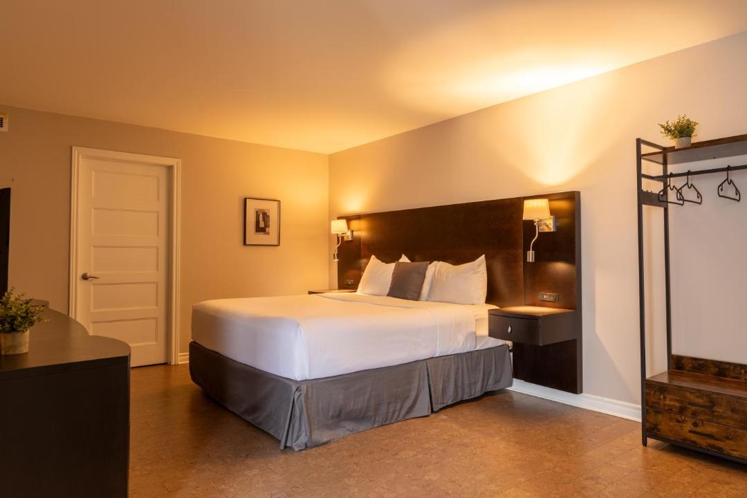 Photo of Bedroom in Tres-Saint-Redempteur
