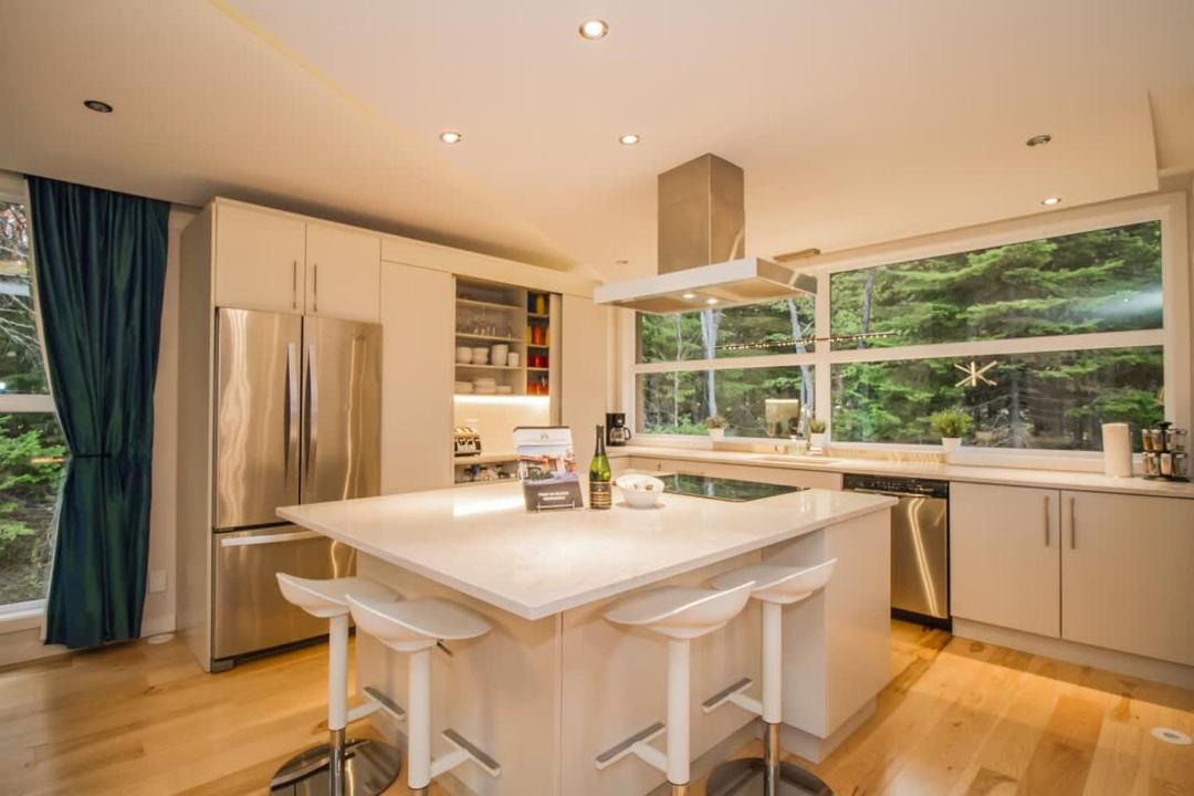 Photo of Kitchen in Petite-Riviere-Saint-Francois