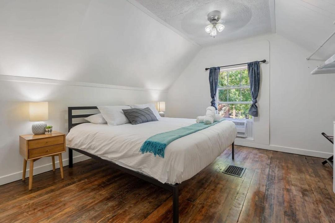 Photo of Bedroom in Drumheller