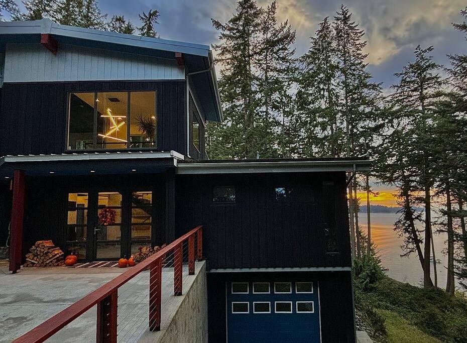 Photo of Others in Bowen Island