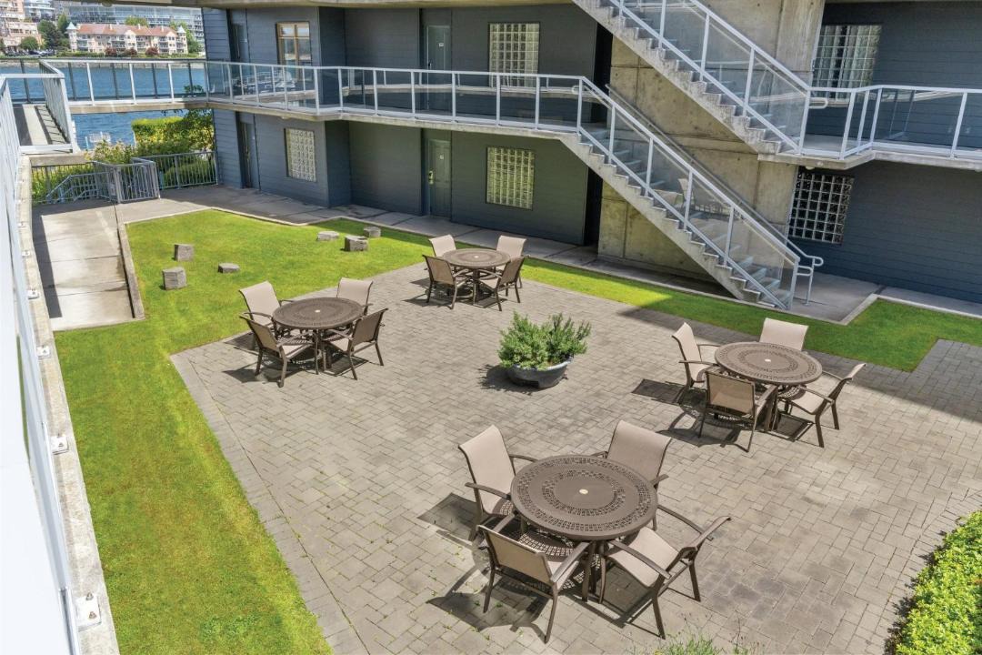 Photo of Patio Balcony in Inner Harbour