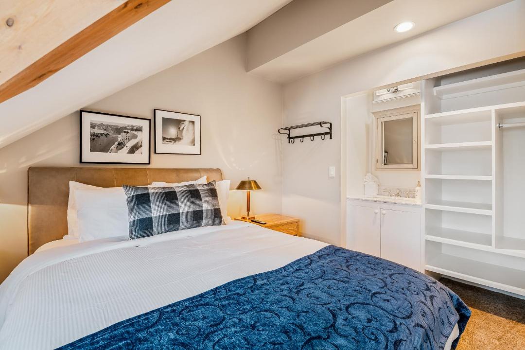 Photo of Bedroom in Whistler Village