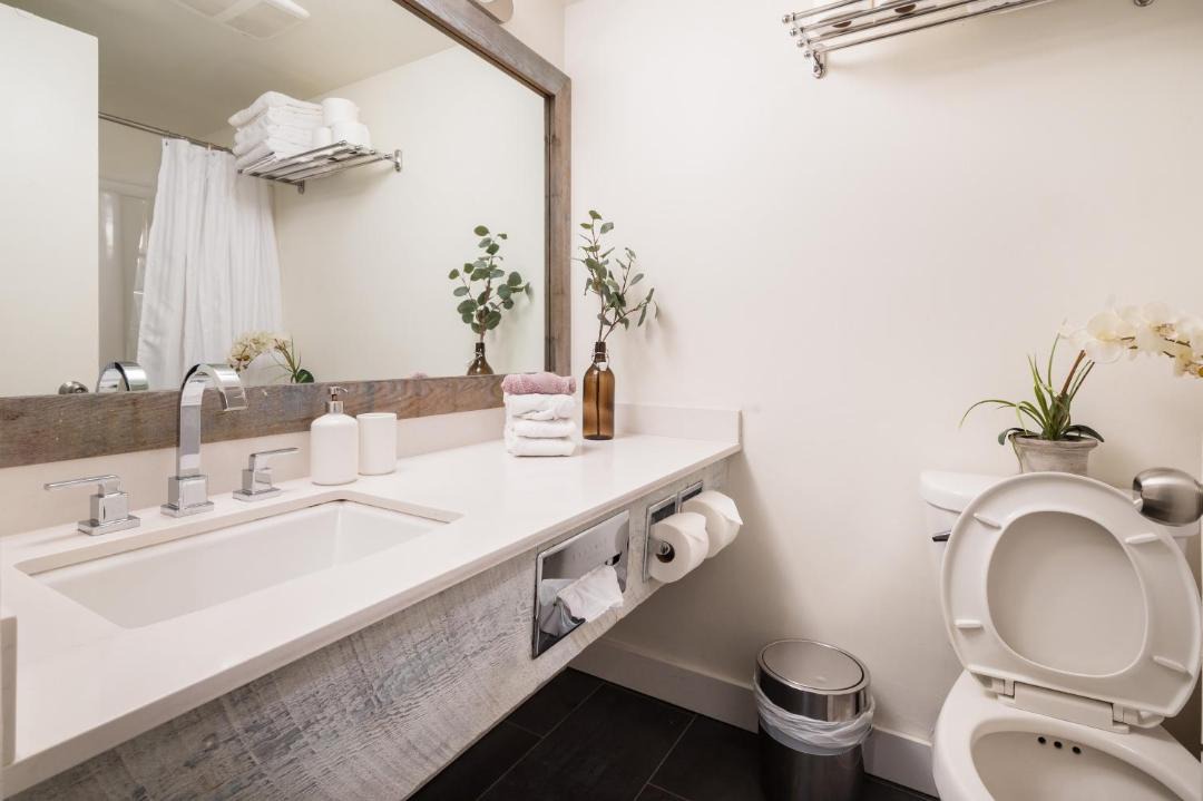 Photo of Bathroom in Whistler Creekside