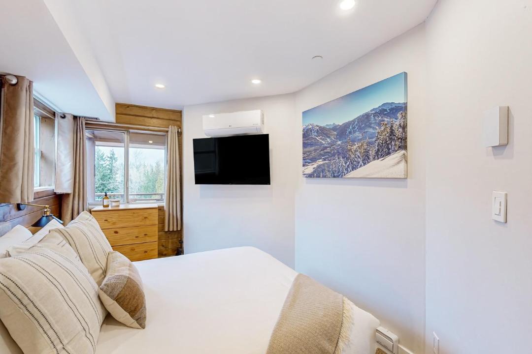 Photo of Bedroom in Village North