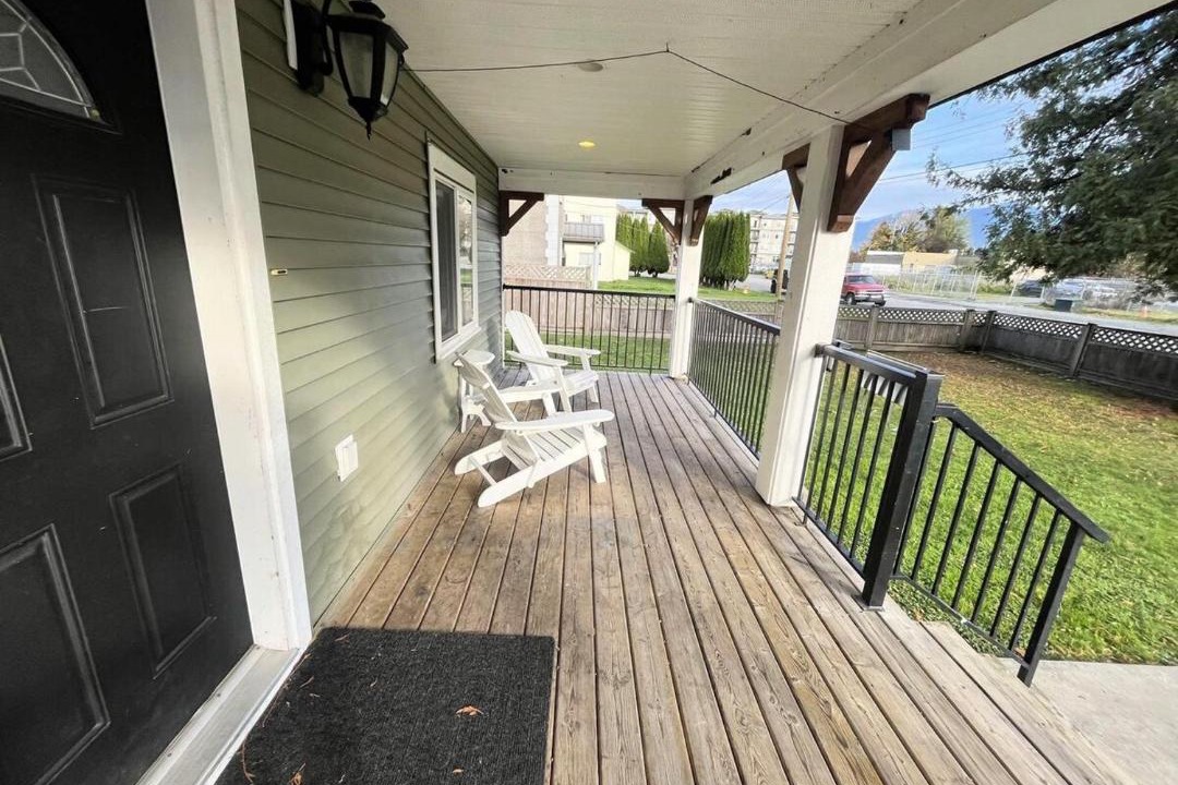 Photo of Patio Balcony in Chilliwack Proper Village West