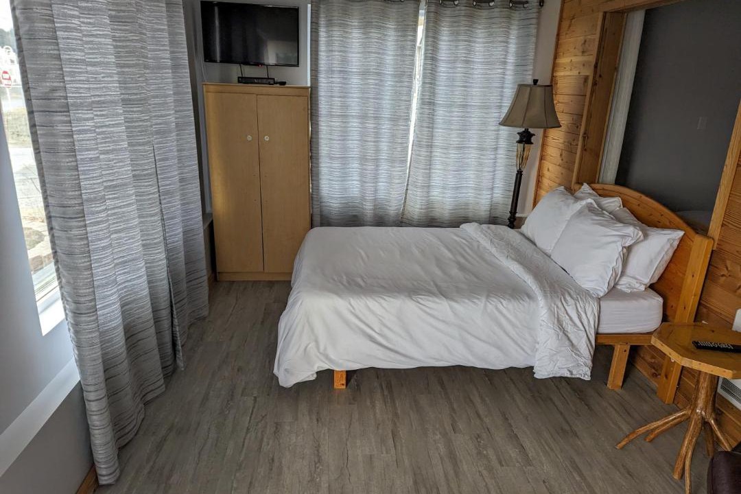 Photo of Bedroom in Alert Bay