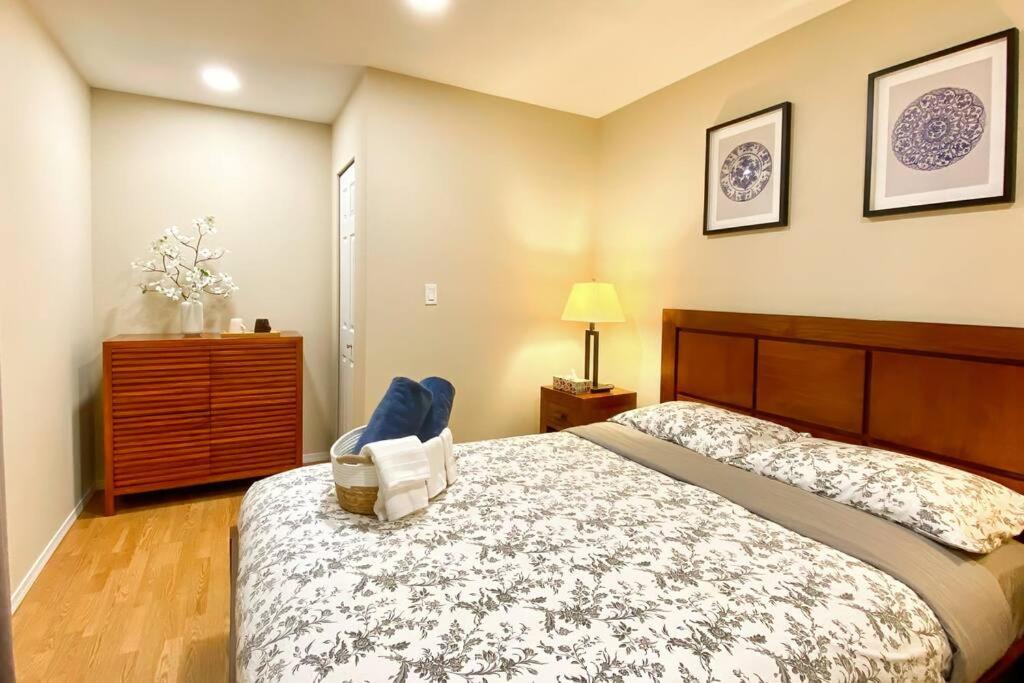 Photo of Bedroom in Madeira Park