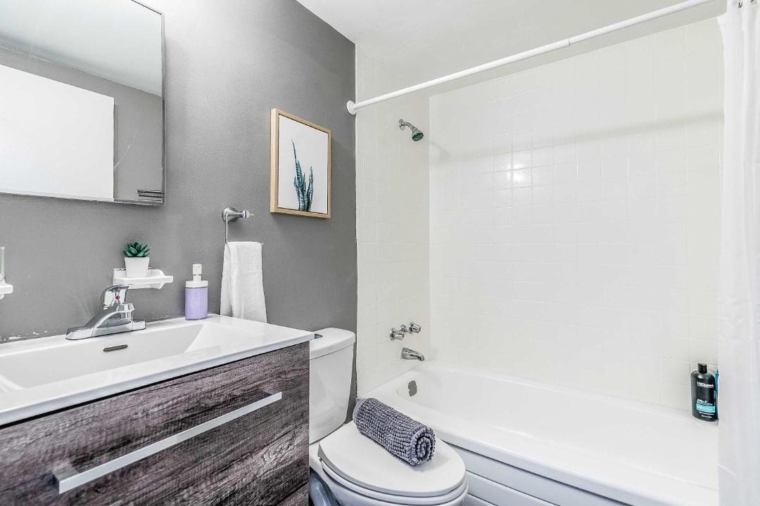 Photo of Bathroom in Rosedale