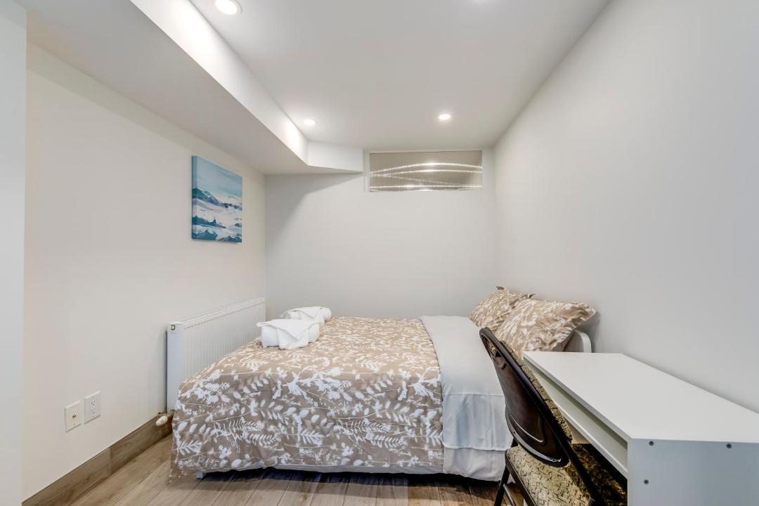 Photo of Bedroom in Oakwood Village