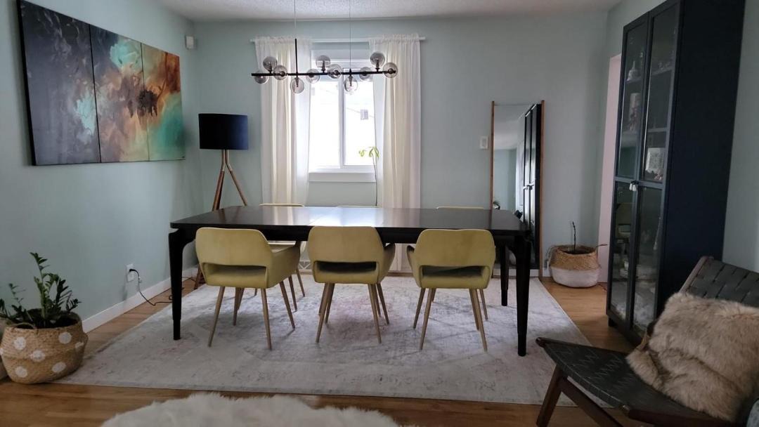 Photo of Livingroom in Southwest Calgary