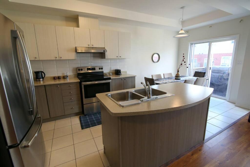Photo of Kitchen in Stoney Creek