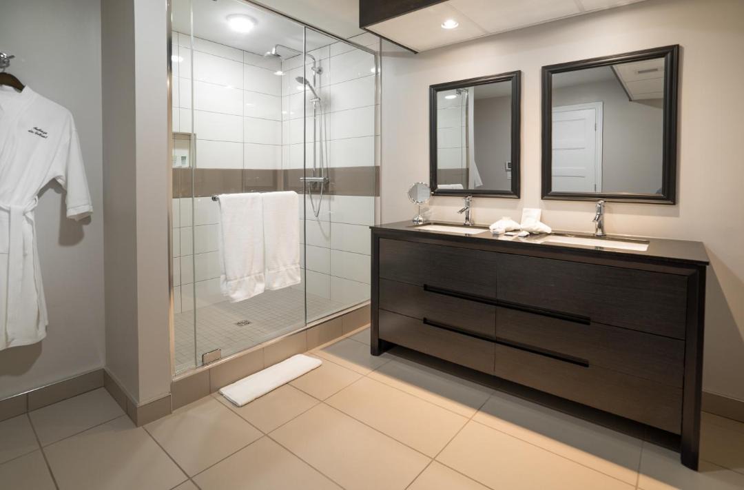 Photo of Bathroom in Tres-Saint-Redempteur