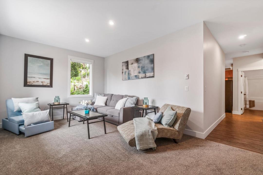 Photo of Livingroom in Vernon