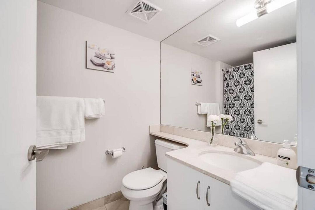 Photo of Bathroom in Fort York