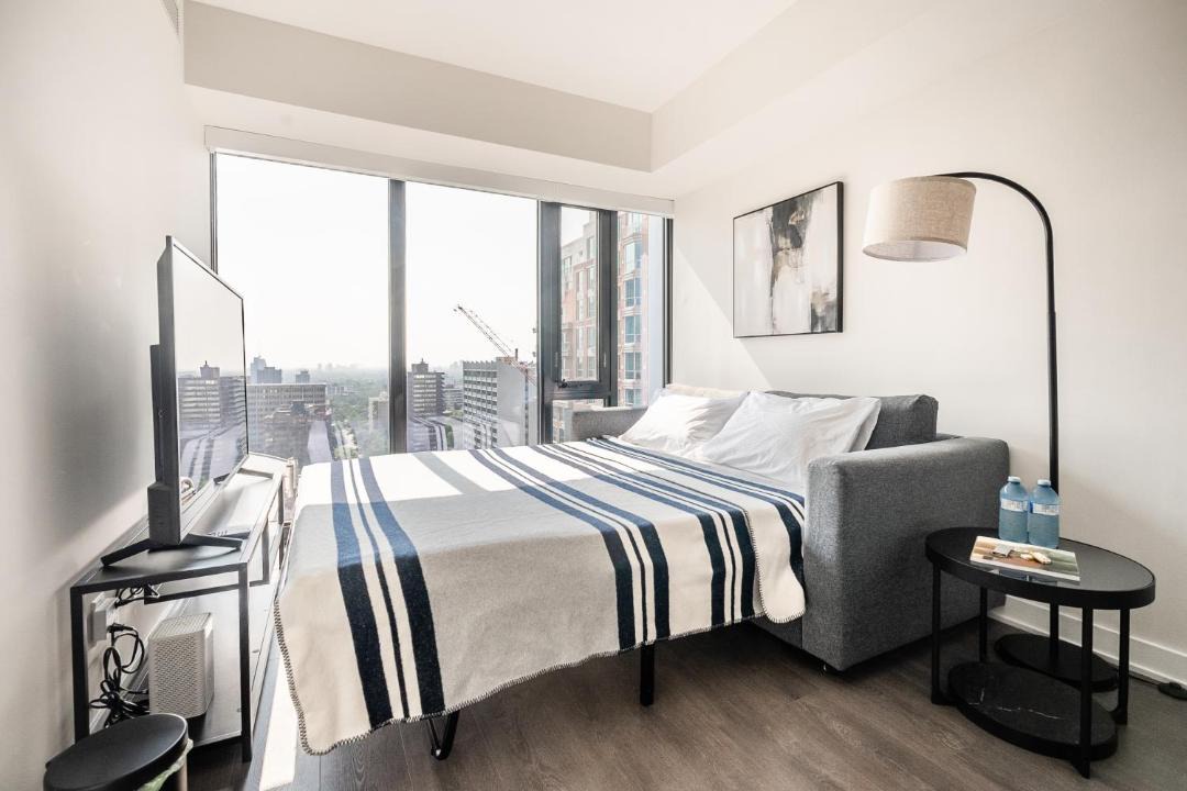 Photo of Bedroom in Bloor-Yorkville