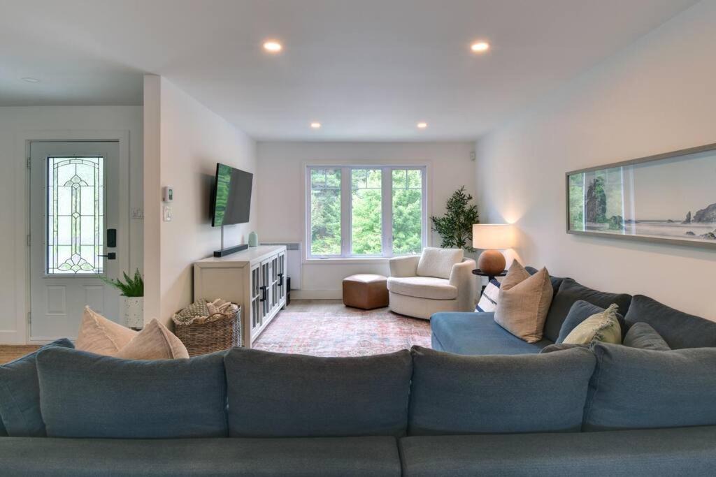 Photo of Livingroom in Lac-Superieur