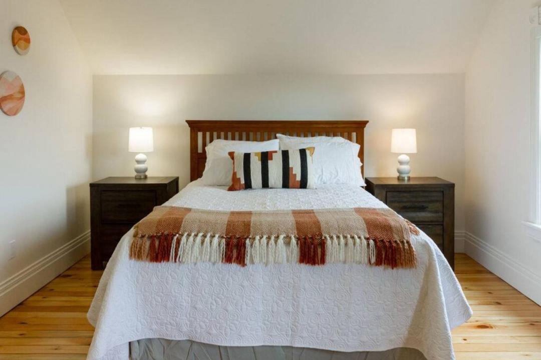 Photo of Bedroom in Greater Napanee