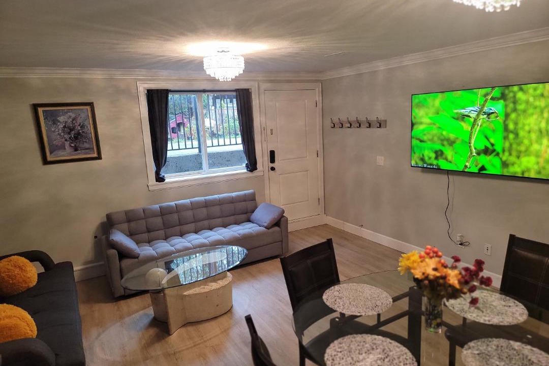 Photo of Livingroom in Abbotsford