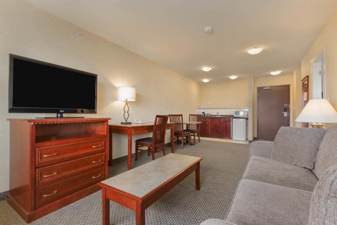 Photo of Livingroom in Langley