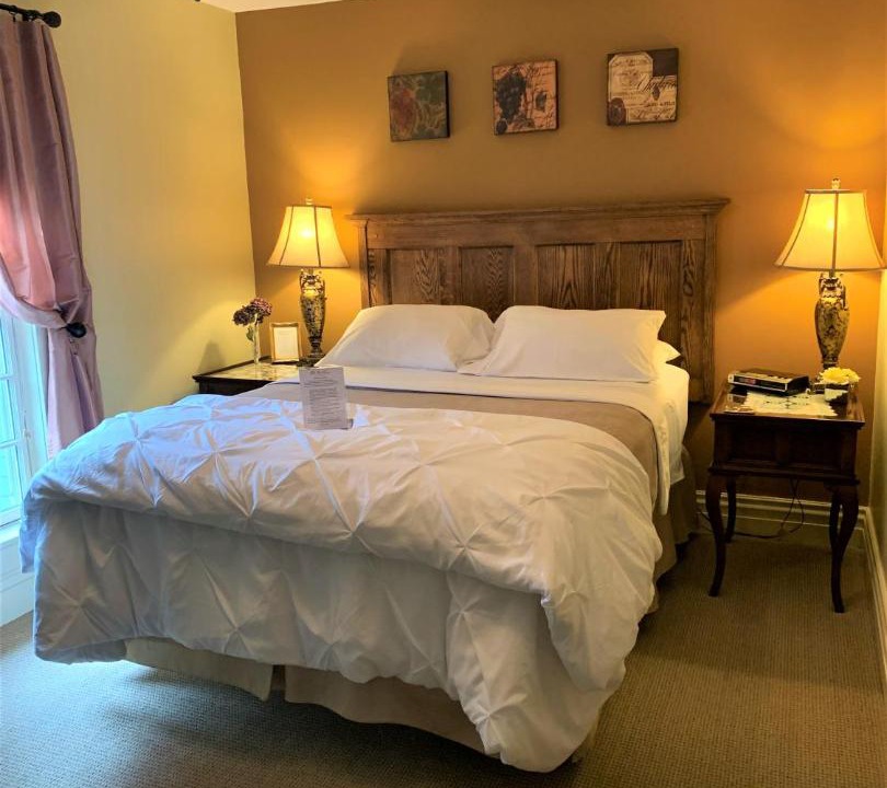 Photo of Bedroom in Queenston