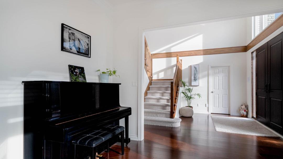 Photo of Livingroom in Oakridge