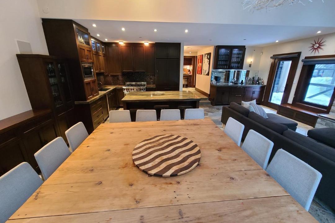 Photo of Livingroom in Upper Village