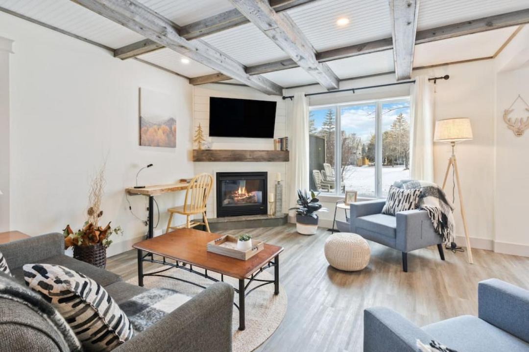 Photo of Livingroom in Collingwood