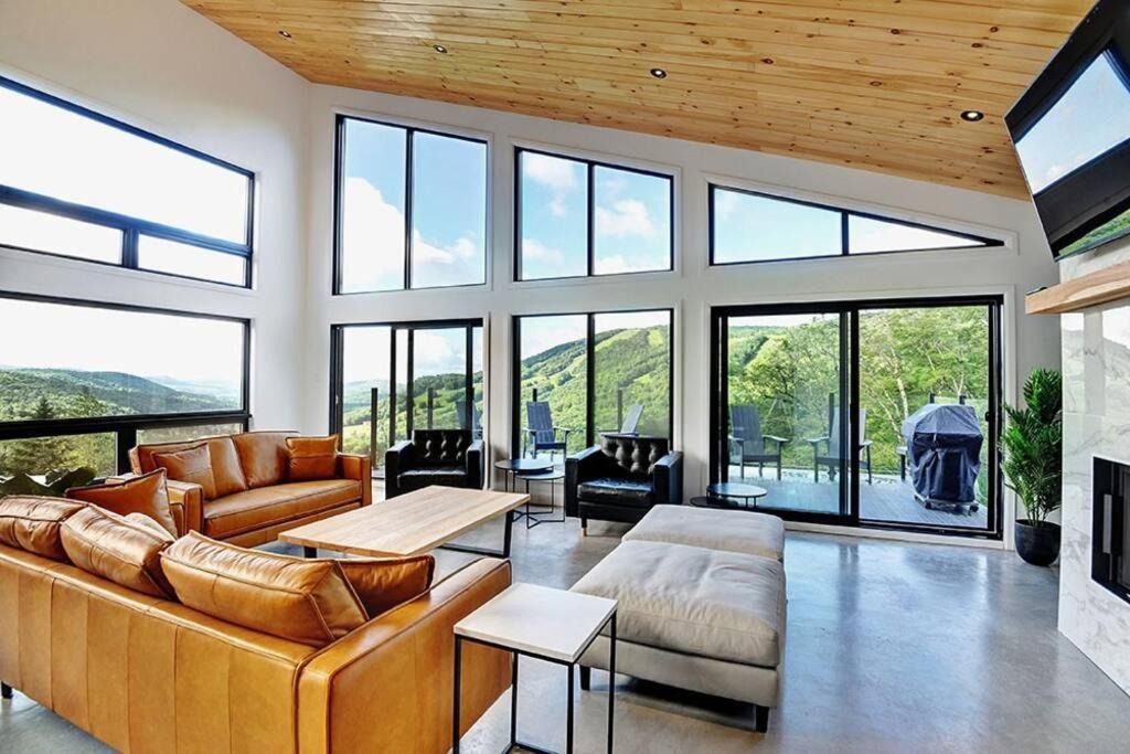 Photo of Livingroom in Stoneham