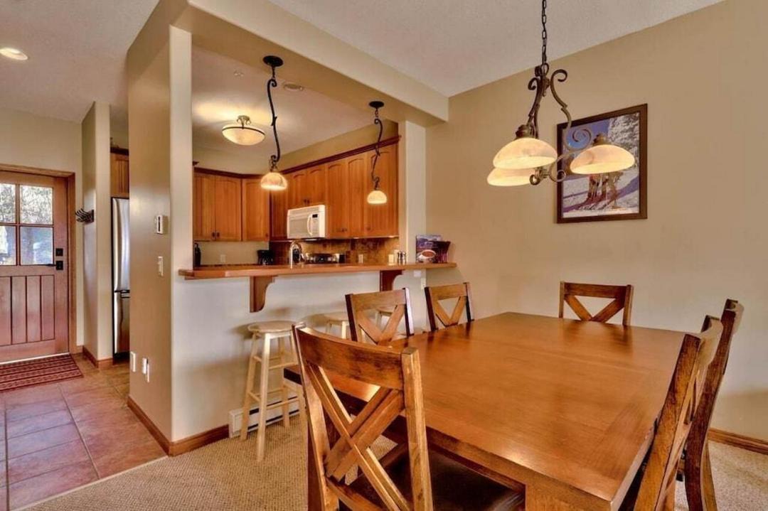 Photo of Livingroom in Sun Peaks