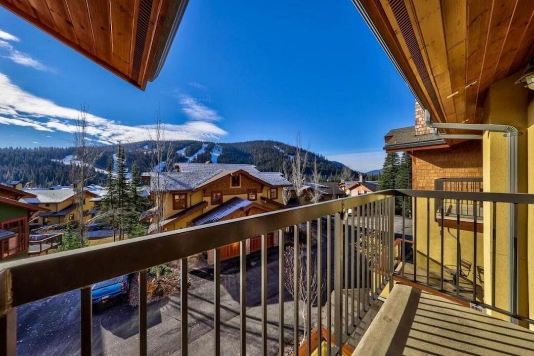 Photo of Patio Balcony in Sun Peaks