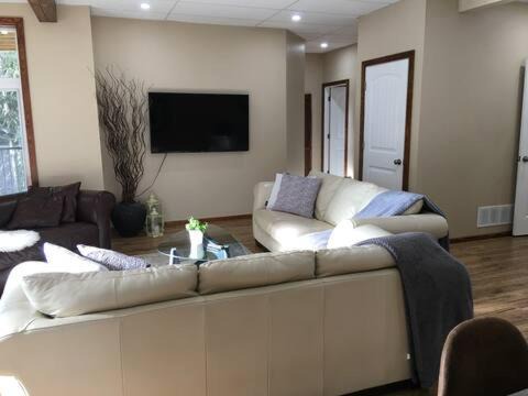 Photo of Livingroom in Anglemont