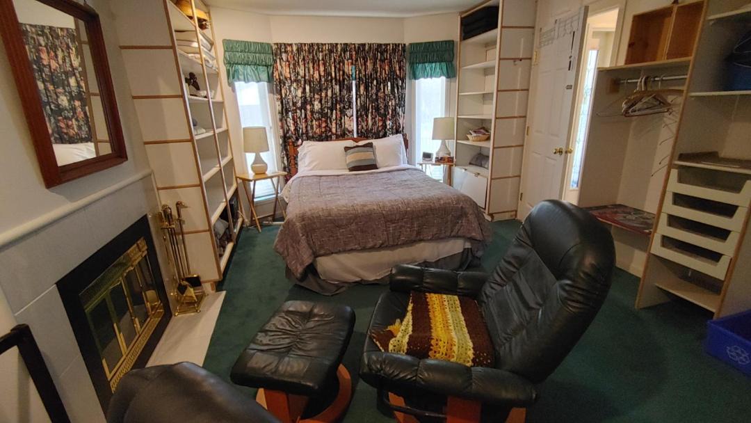 Photo of Bedroom in South Central
