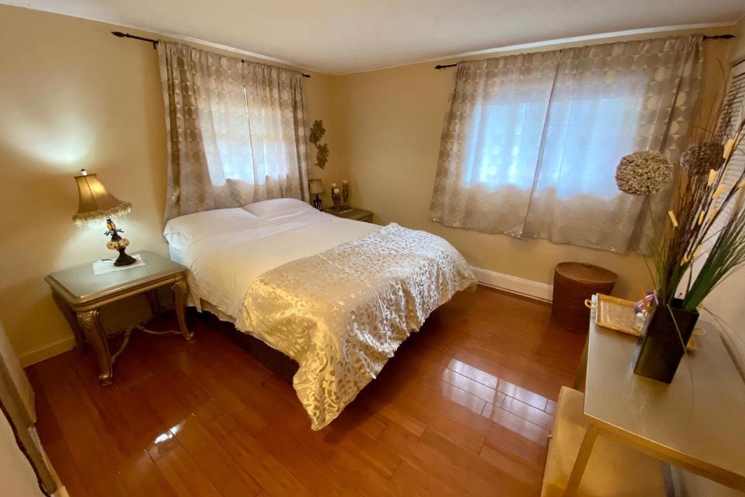 Photo of Bedroom in Port Alberni