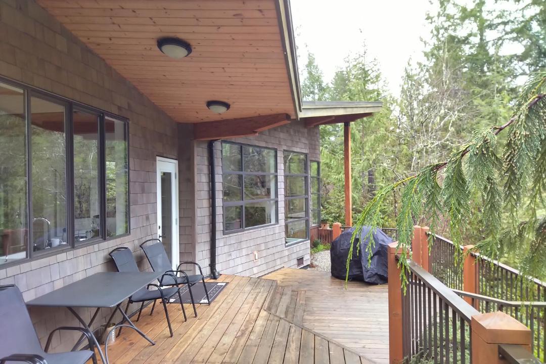 Photo of Patio Balcony in Madeira Park