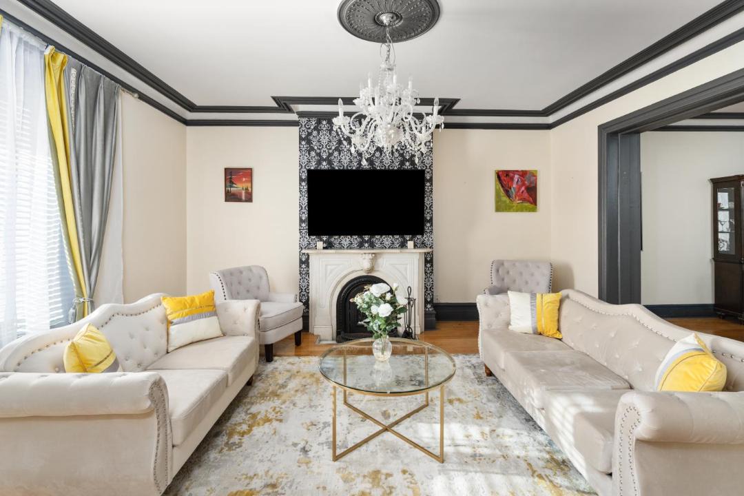 Photo of Livingroom in Lachine