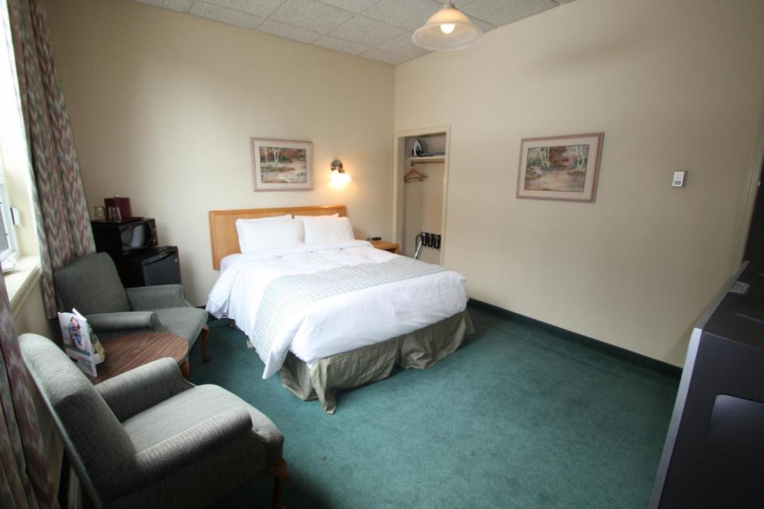 Photo of Bedroom in Lake Louise