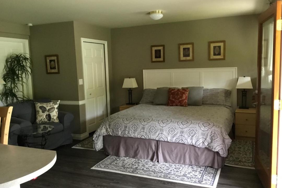Photo of Bedroom in Halfmoon Bay