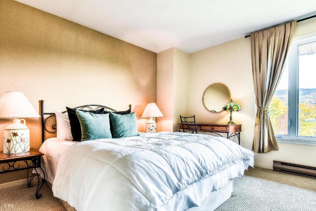 Photo of Bedroom in Mont-Tremblant