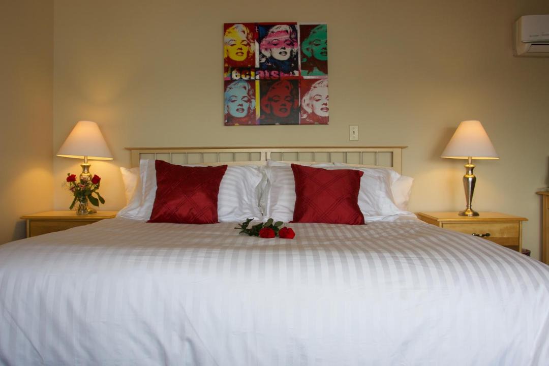 Photo of Bedroom in Lunenburg Waterfront