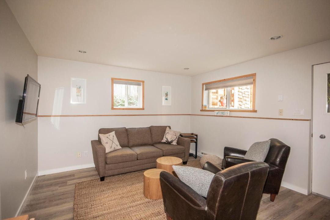 Photo of Livingroom in Tuwanek