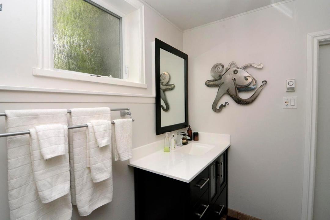 Photo of Bathroom in Comox