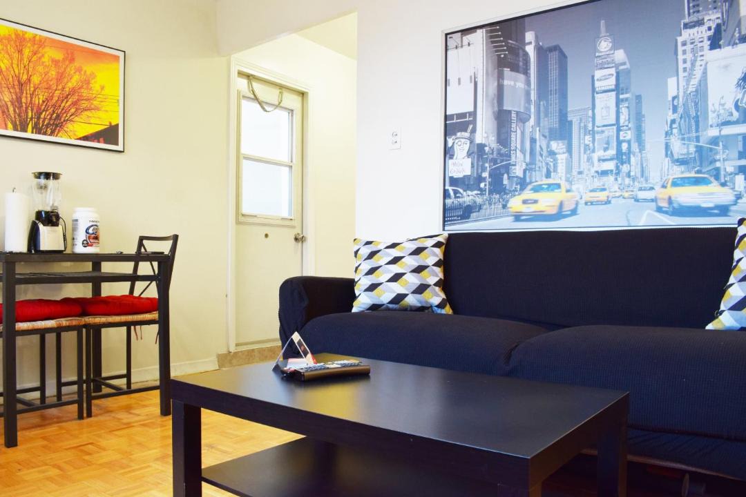 Photo of Livingroom in Bay Cloverhill