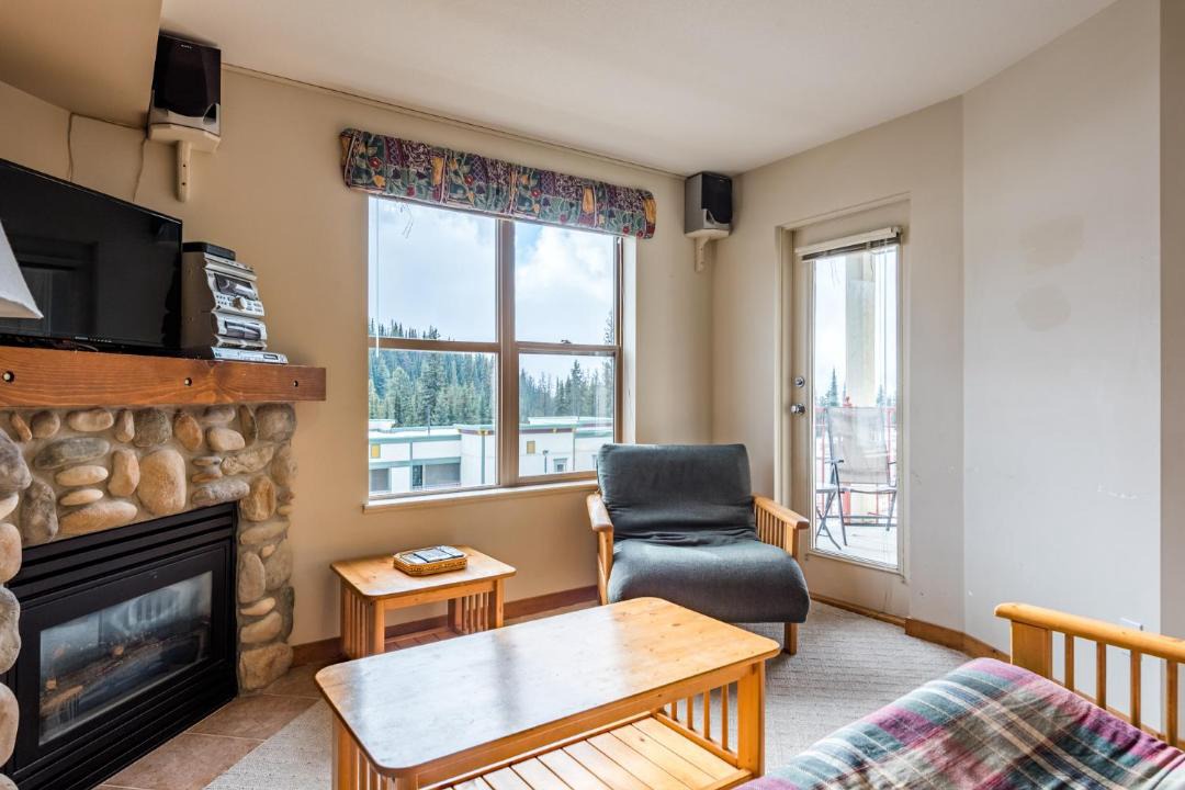 Photo of Livingroom in Silver Star Mountain