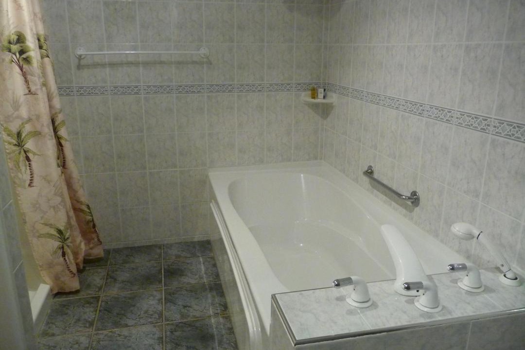 Photo of Bathroom in Okanagan-Similkameen