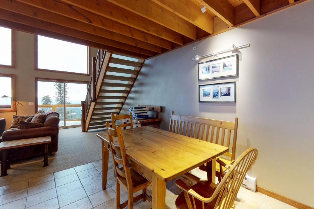 Photo of Livingroom in Snow Pine Estates